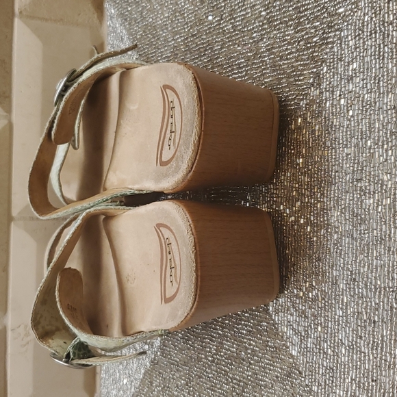 SOLD!! DANSKO Sophie Iridescent Snake Print Clog/Sandals - Picture 6 of 9